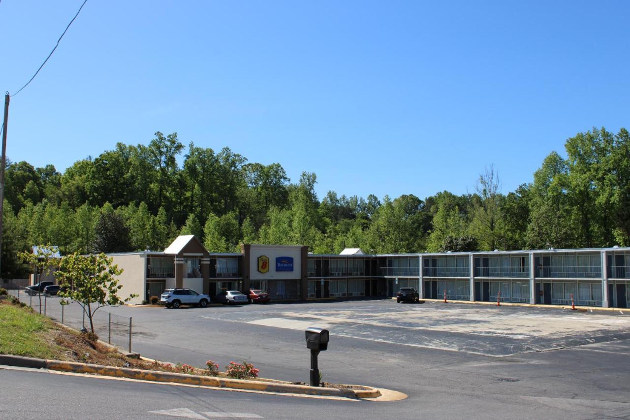 Baymont By Wyndham Morganton Motel Buitenkant foto
