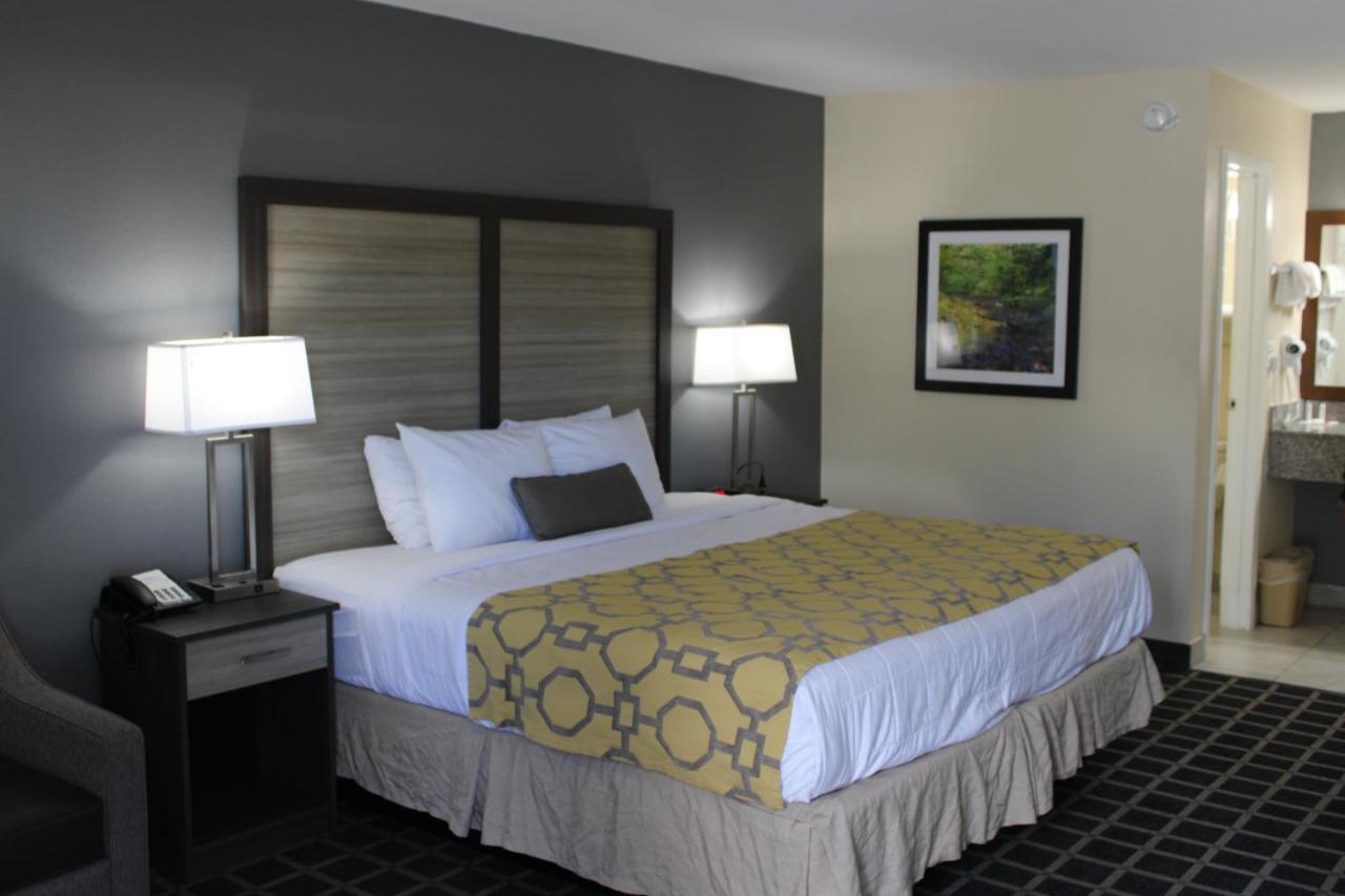 Baymont By Wyndham Morganton Motel Buitenkant foto