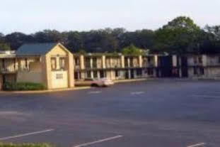 Baymont By Wyndham Morganton Motel Buitenkant foto